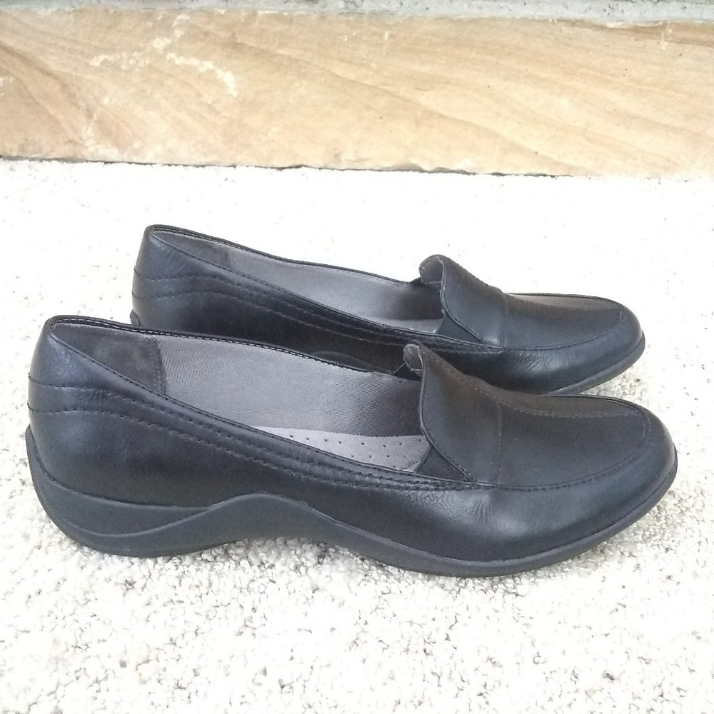 Life Stride Black Loafers sz9